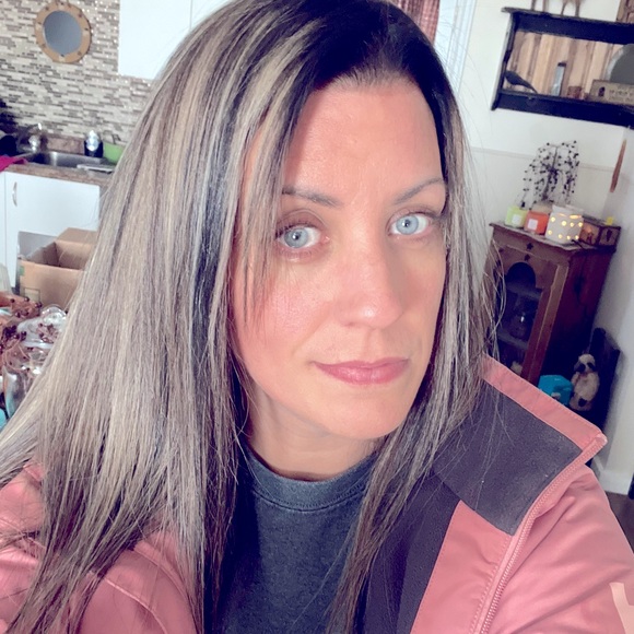 Meet your Posher, Melanie - Picture 1 of 1